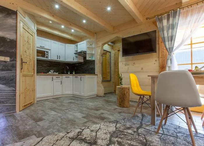 Z Widokiem بيت للعطل *